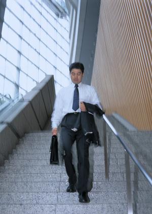 オリジナルTシャツを簡単に作る方法！デザインから印刷までの完全ガイド